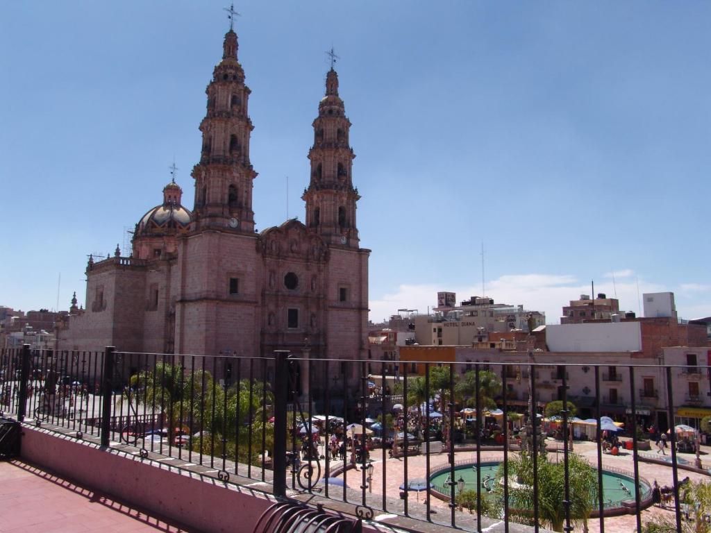 Hotel Posada Arcos سان خوان دي لوس لاغوس المظهر الخارجي الصورة