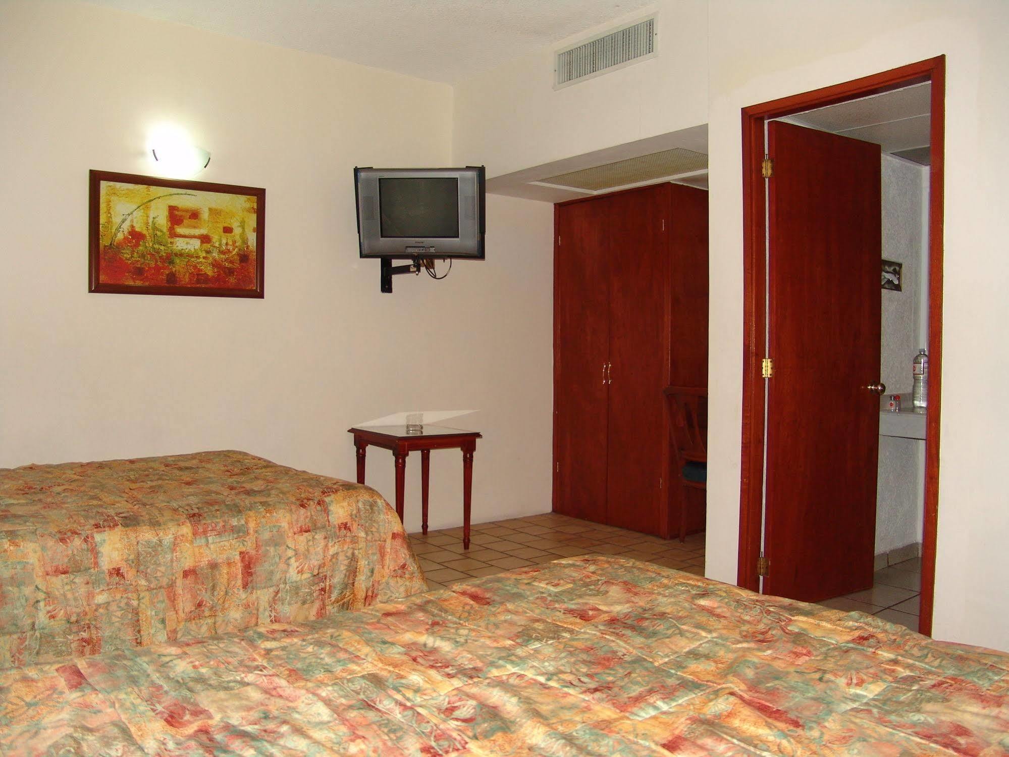 Hotel Posada Arcos سان خوان دي لوس لاغوس المظهر الخارجي الصورة